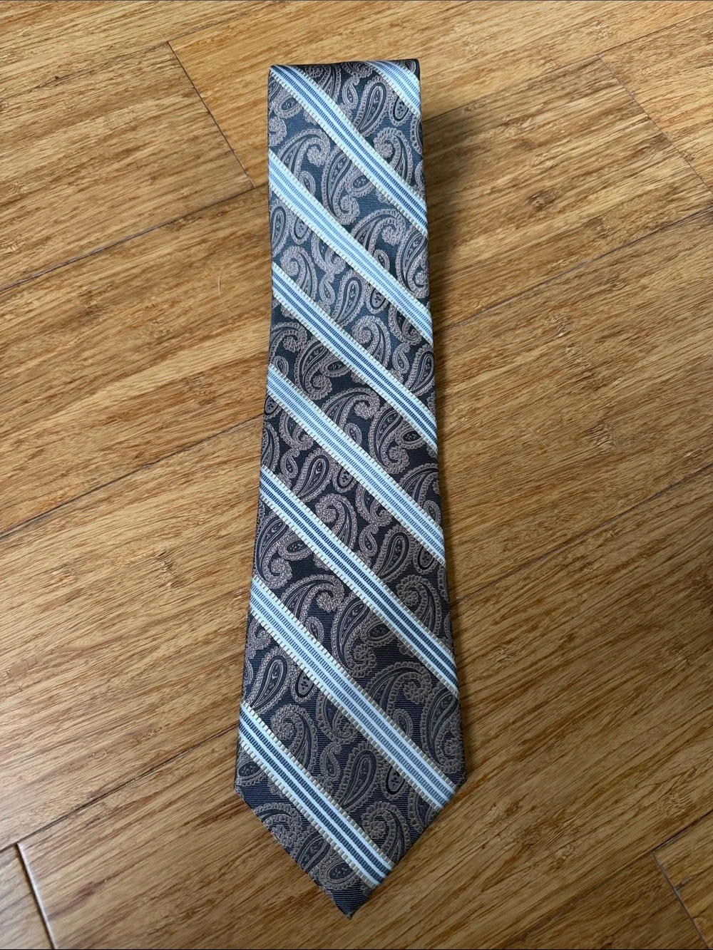 (3T) Pronto Uomo Brown Paisley Tie with Light Blue Stripes